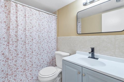 Appartement à louer à Hollywood, Floride: 1 chambre, 60.39 m2 № 1963789 - photo 13