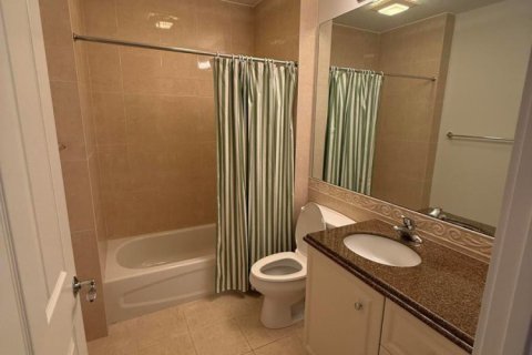 Condo in St. Lucie, Florida, 2 bedrooms № 2183060 - photo 6