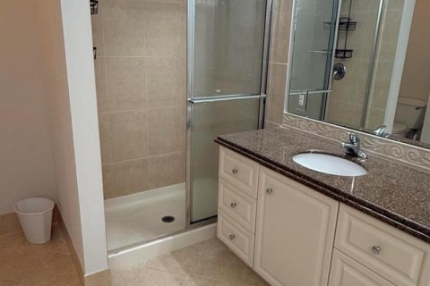 Condo in St. Lucie, Florida, 2 bedrooms № 2183060 - photo 15