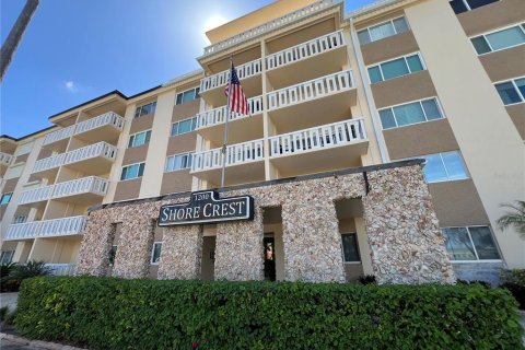 Condominio en alquiler en Saint Petersburg, Florida, 1 dormitorio, 69.68 m2 № 1914008 - foto 1