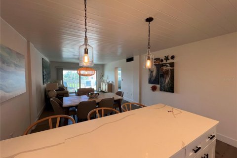 Condominio en alquiler en Saint Petersburg, Florida, 1 dormitorio, 69.68 m2 № 1914008 - foto 6