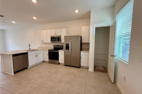 Touwnhouse à louer à Kissimmee, Floride: 2 chambres, 113.25 m2 № 2144106 - photo 3