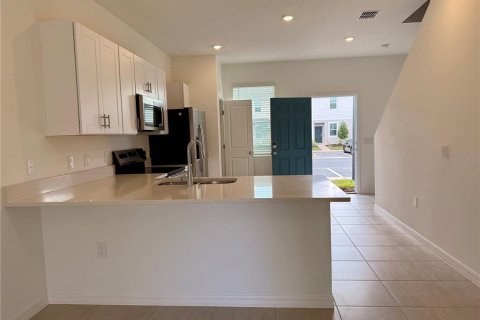 Touwnhouse à louer à Kissimmee, Floride: 2 chambres, 113.25 m2 № 2144106 - photo 2