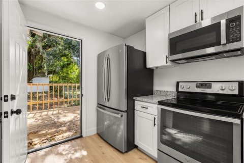 Casa en alquiler en Lakeland, Florida, 3 dormitorios, 75.81 m2 № 1916229 - foto 6