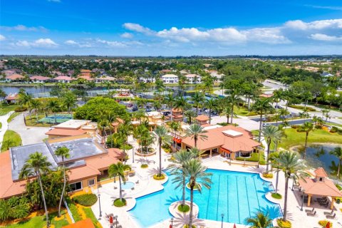 House in Miramar, Florida 3 bedrooms, 109.44 sq.m. № 1892222 - photo 6