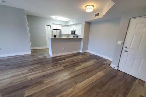 Apartment in Tamarac, Florida 2 bedrooms, 91.14 sq.m. № 2246738 - photo 26