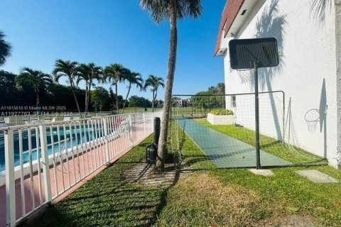 Copropriété à louer à Tamarac, Floride: 2 chambres, 100.15 m2 № 1987286 - photo 30