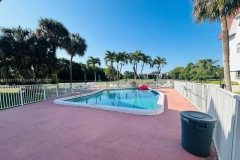 Copropriété à louer à Tamarac, Floride: 2 chambres, 100.15 m2 № 1987286 - photo 28