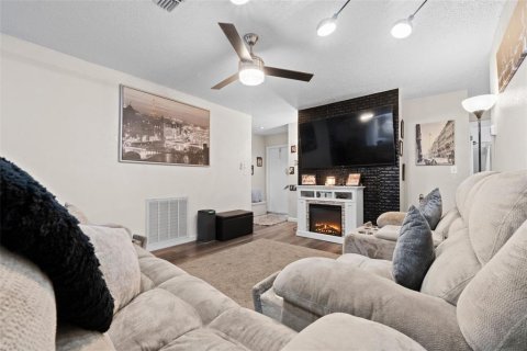 Villa ou maison à vendre à Clearwater, Floride: 4 chambres, 107.12 m2 № 1838293 - photo 11