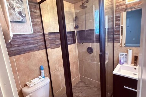 Casa en venta en Orlando, Florida, 3 dormitorios, 171.03 m2 № 2105364 - foto 13