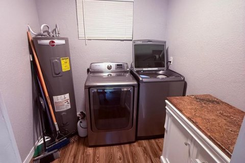 Casa en venta en Orlando, Florida, 3 dormitorios, 171.03 m2 № 2105364 - foto 6