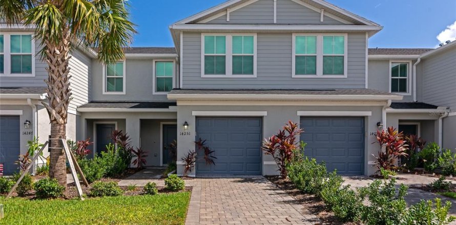Adosado en Bradenton, Florida 3 dormitorios, 125.6 m2 № 2227632