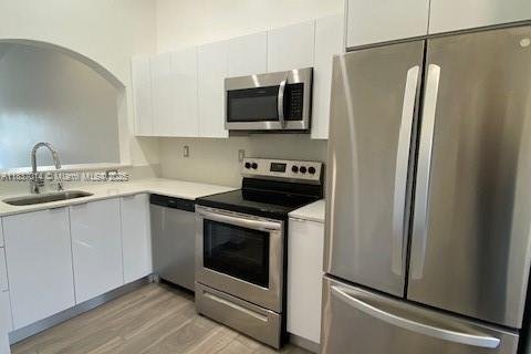 Copropriété à louer à Homestead, Floride: 2 chambres, 84.54 m2 № 2038083 - photo 8