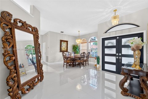 House in Pembroke Pines, Florida 5 bedrooms, 253.9 sq.m. № 2282236 - photo 9