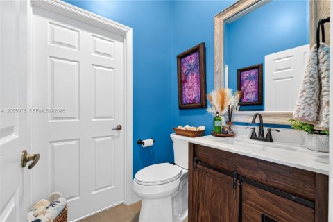 House in Pembroke Pines, Florida 5 bedrooms, 253.9 sq.m. № 2282236 - photo 22