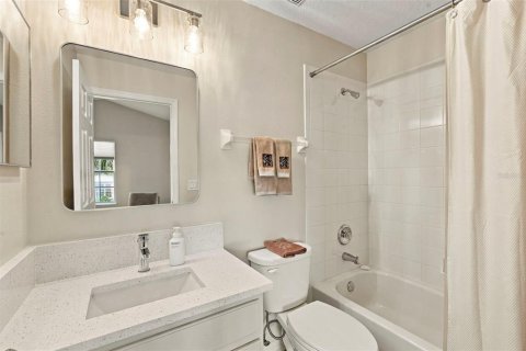 Touwnhouse à vendre à Madeira Beach, Floride: 2 chambres, 123.75 m2 № 2387642 - photo 20