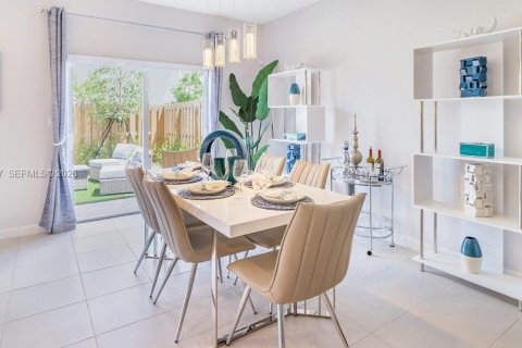 Adosado en venta en Homestead, Florida, 3 dormitorios, 169.83 m2 № 2439442 - foto 4