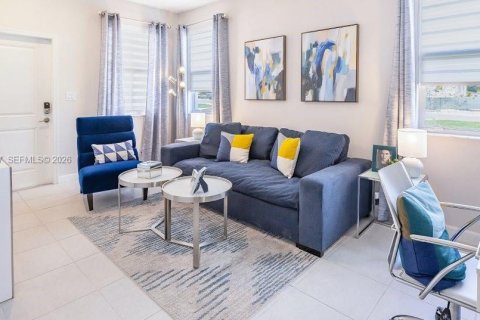 Adosado en venta en Homestead, Florida, 3 dormitorios, 169.83 m2 № 2439442 - foto 6