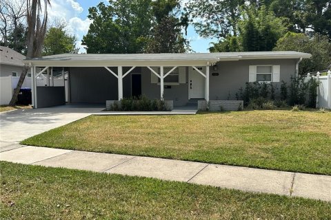 Casa en alquiler en Winter Park, Florida, 3 dormitorios, 153.38 m2 № 1765733 - foto 1