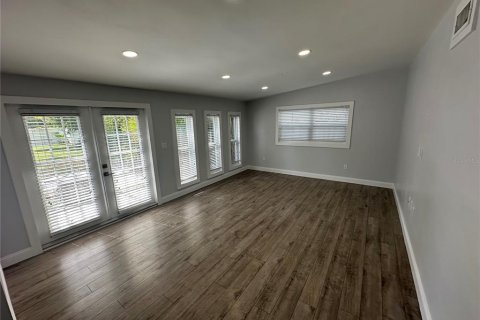 Casa en alquiler en Winter Park, Florida, 3 dormitorios, 153.38 m2 № 1765733 - foto 9