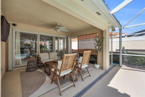 House in Palm City, Florida 2 bedrooms, 143.07 sq.m. № 2191156 - photo 29