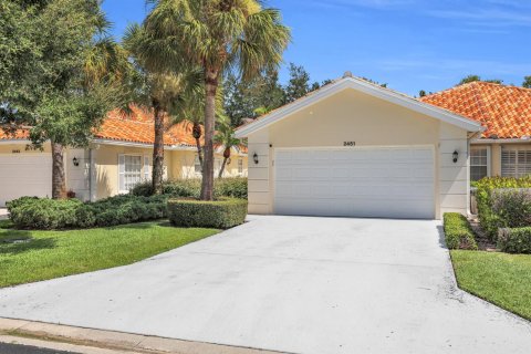 House in Palm City, Florida 2 bedrooms, 143.07 sq.m. № 2191156