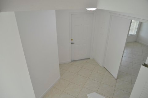 Touwnhouse à louer à Deerfield Beach, Floride: 3 chambres, 124.86 m2 № 2189293 - photo 15