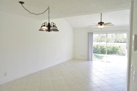 Touwnhouse à louer à Deerfield Beach, Floride: 3 chambres, 124.86 m2 № 2189293 - photo 5