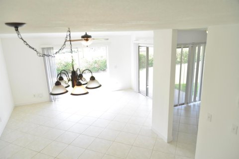 Touwnhouse à louer à Deerfield Beach, Floride: 3 chambres, 124.86 m2 № 2189293 - photo 4