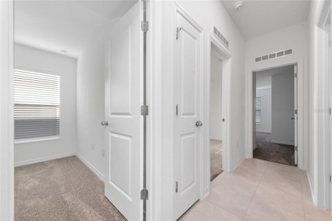 Villa ou maison à louer à Lake Wales, Floride: 4 chambres, 171.03 m2 № 2099203 - photo 14