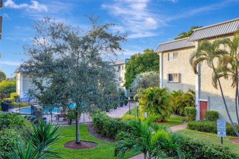 Condo in Wilton Manors, Florida, 1 bedroom  № 1850890 - photo 26