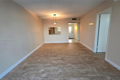 Copropriété à vendre à Davie, Floride: 2 chambres, 90.12 m2 № 1972066 - photo 23