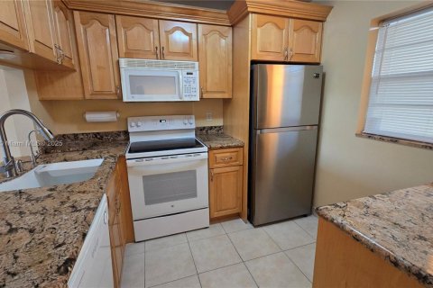 Copropriété à vendre à Davie, Floride: 2 chambres, 90.12 m2 № 1972066 - photo 6