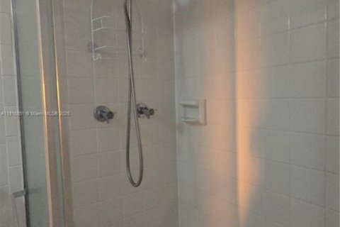 Copropriété à vendre à Davie, Floride: 2 chambres, 90.12 m2 № 1972066 - photo 18