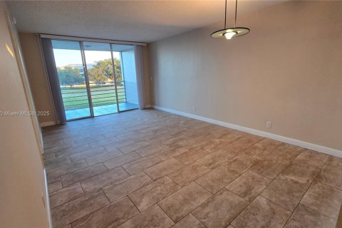 Copropriété à vendre à Davie, Floride: 2 chambres, 90.12 m2 № 1972066 - photo 19