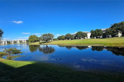 Copropriété à vendre à Davie, Floride: 2 chambres, 90.12 m2 № 1972066 - photo 4