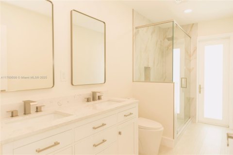 Casa en venta en Miami, Florida, 3 dormitorios, 199.83 m2 № 1696164 - foto 27