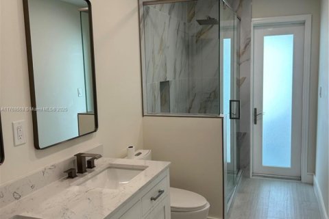 Casa en venta en Miami, Florida, 3 dormitorios, 199.83 m2 № 1696164 - foto 6