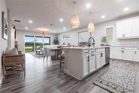House in Sarasota, Florida 3 bedrooms, 163.88 sq.m. № 1769874 - photo 9