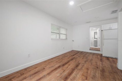 Apartamento en alquiler en Tampa, Florida, 2 dormitorios, 73.58 m2 № 1883002 - foto 12