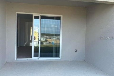 House in Minneola, Florida 4 bedrooms, 262.54 sq.m. № 2430820 - photo 7