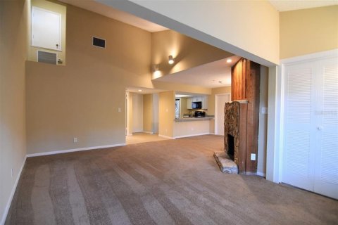 Condominio en alquiler en Orlando, Florida, 3 dormitorios, 122.26 m2 № 2284133 - foto 2