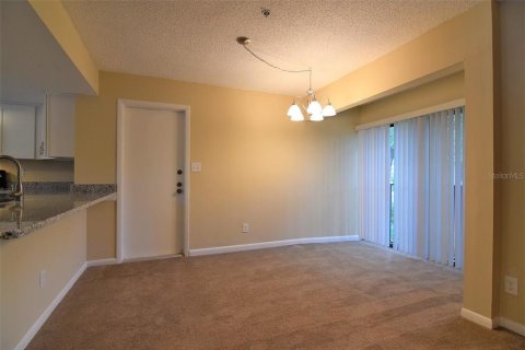Condominio en alquiler en Orlando, Florida, 3 dormitorios, 122.26 m2 № 2284133 - foto 8