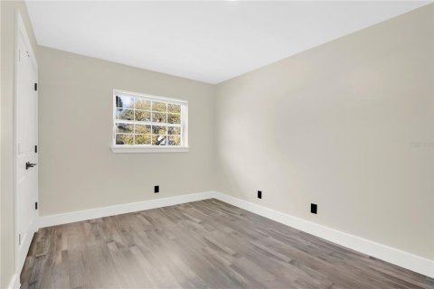 Condo in Winter Park, Florida, 2 bedrooms  № 2105930 - photo 14