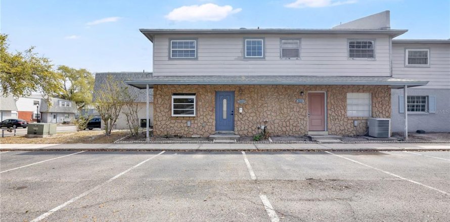 Condo in Winter Park, Florida, 2 bedrooms  № 2105930
