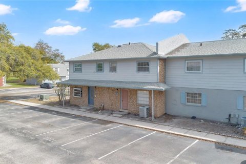Condo in Winter Park, Florida, 2 bedrooms  № 2105930 - photo 27