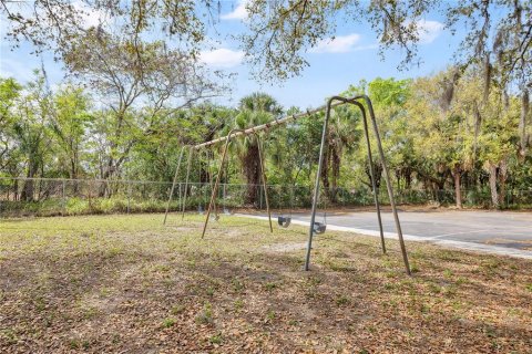 Condo in Winter Park, Florida, 2 bedrooms  № 2105930 - photo 25