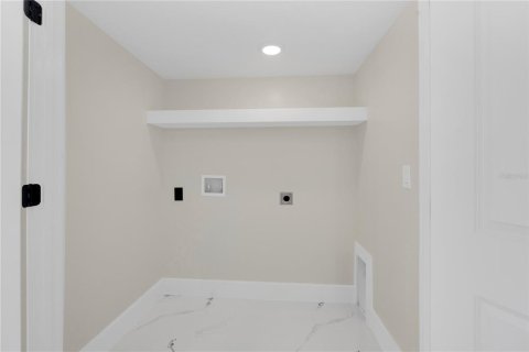 Condo in Winter Park, Florida, 2 bedrooms  № 2105930 - photo 17