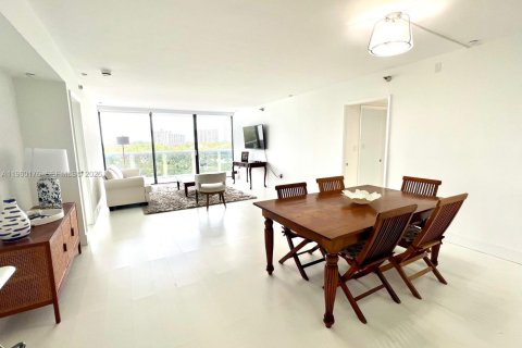 Copropriété à louer à Aventura, Floride: 2 chambres, 105.82 m2 № 2080711 - photo 3