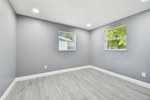 Villa ou maison à louer à Port Richey, Floride: 3 chambres, 130.43 m2 № 2425470 - photo 30